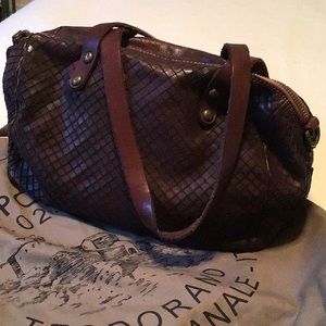 Campomaggi shoulder/hand satchel.